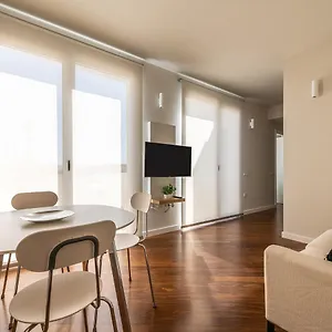 https://penthouse-center.in-sardinia.net