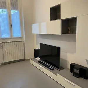 https://lenimar-apartments-milano.it-lombardy.com